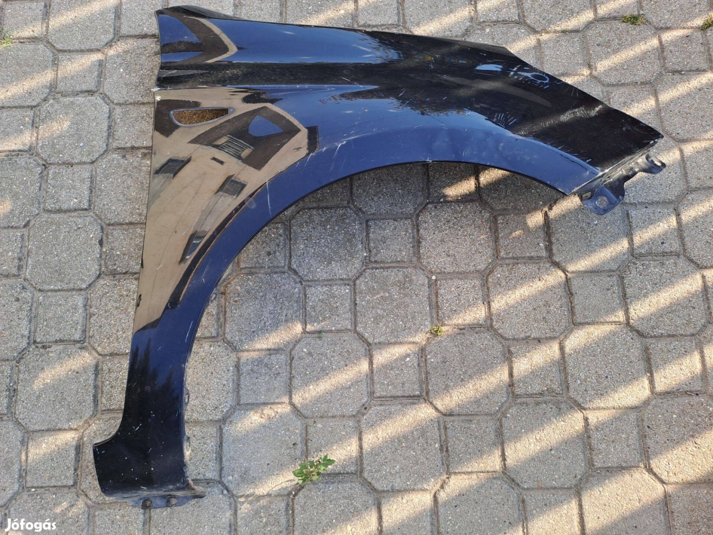 Jobb első sárvédő