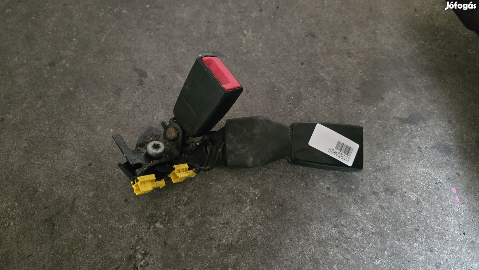 Jobb hátsó övcsat A2128600469 eladó