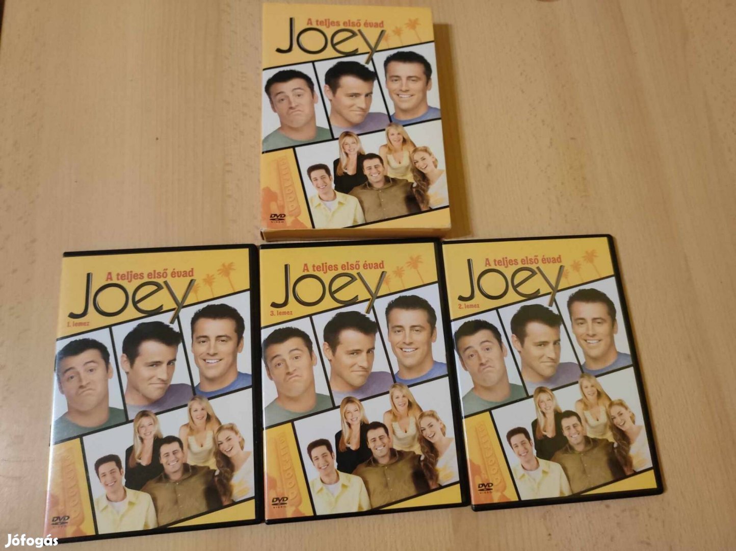 Joey DVD film a teljes első évad