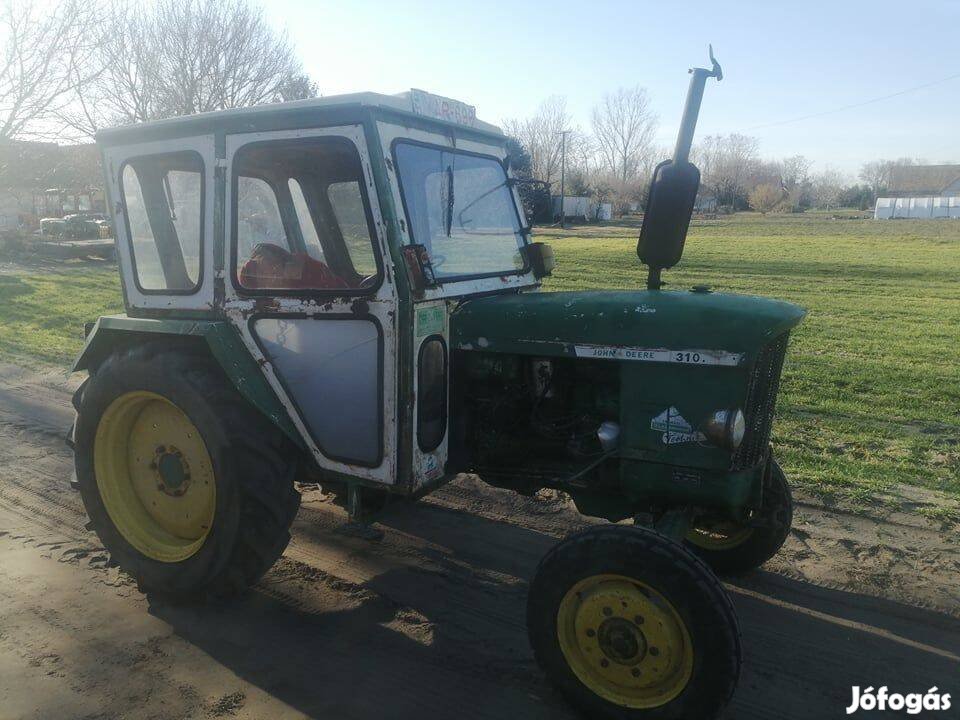 John Deere 3010 típusú traktor