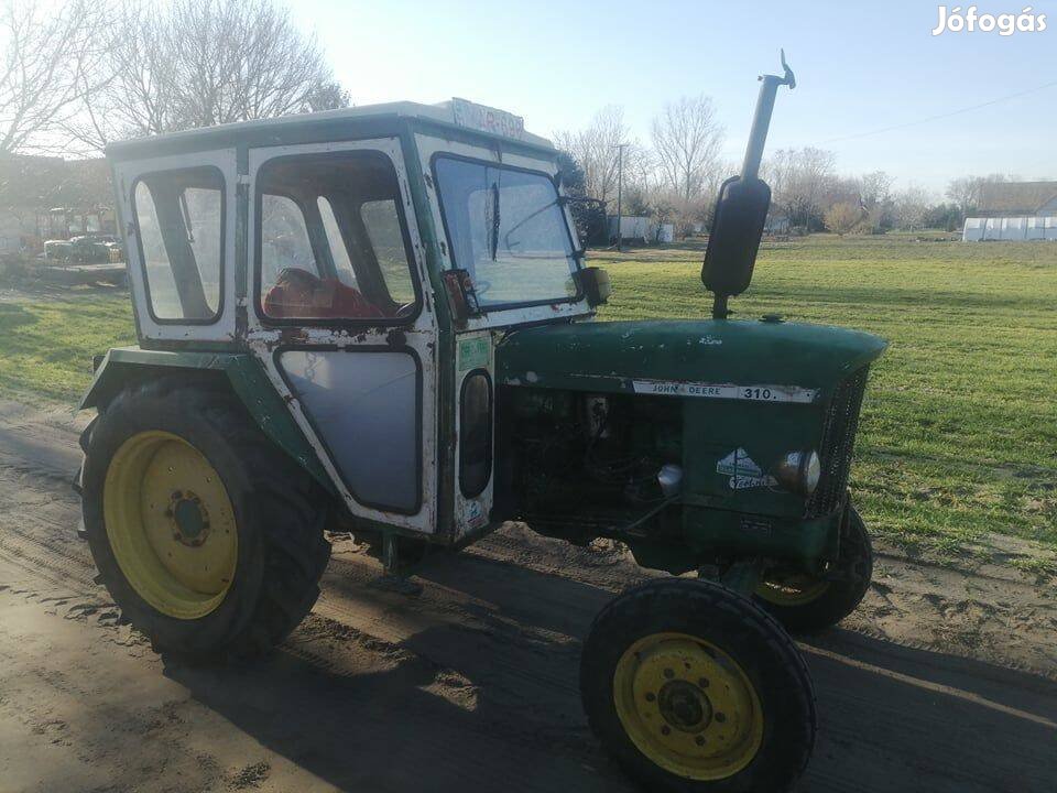 John Deere 3010 típusú traktor