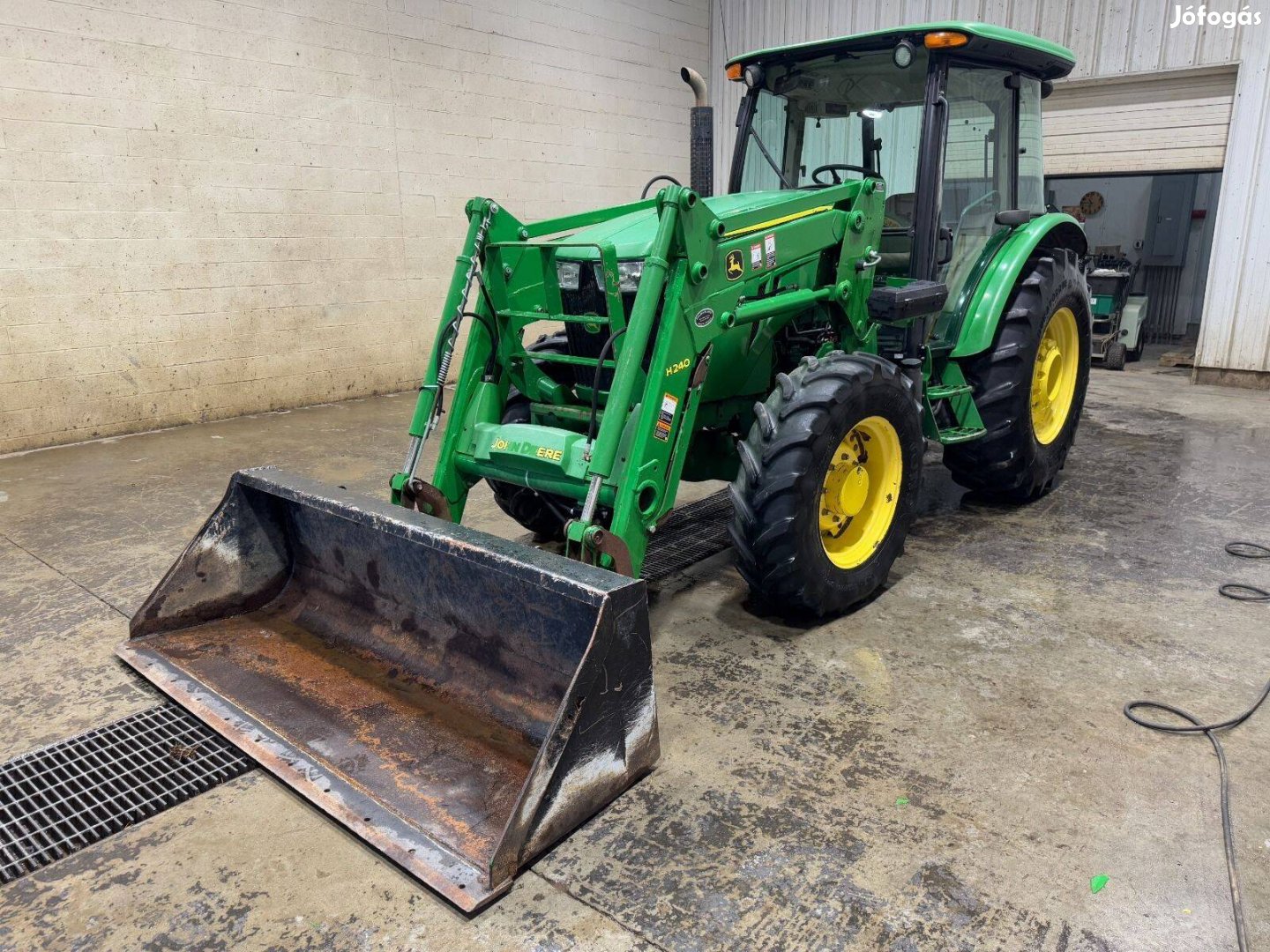 John Deere 5100E 4x4