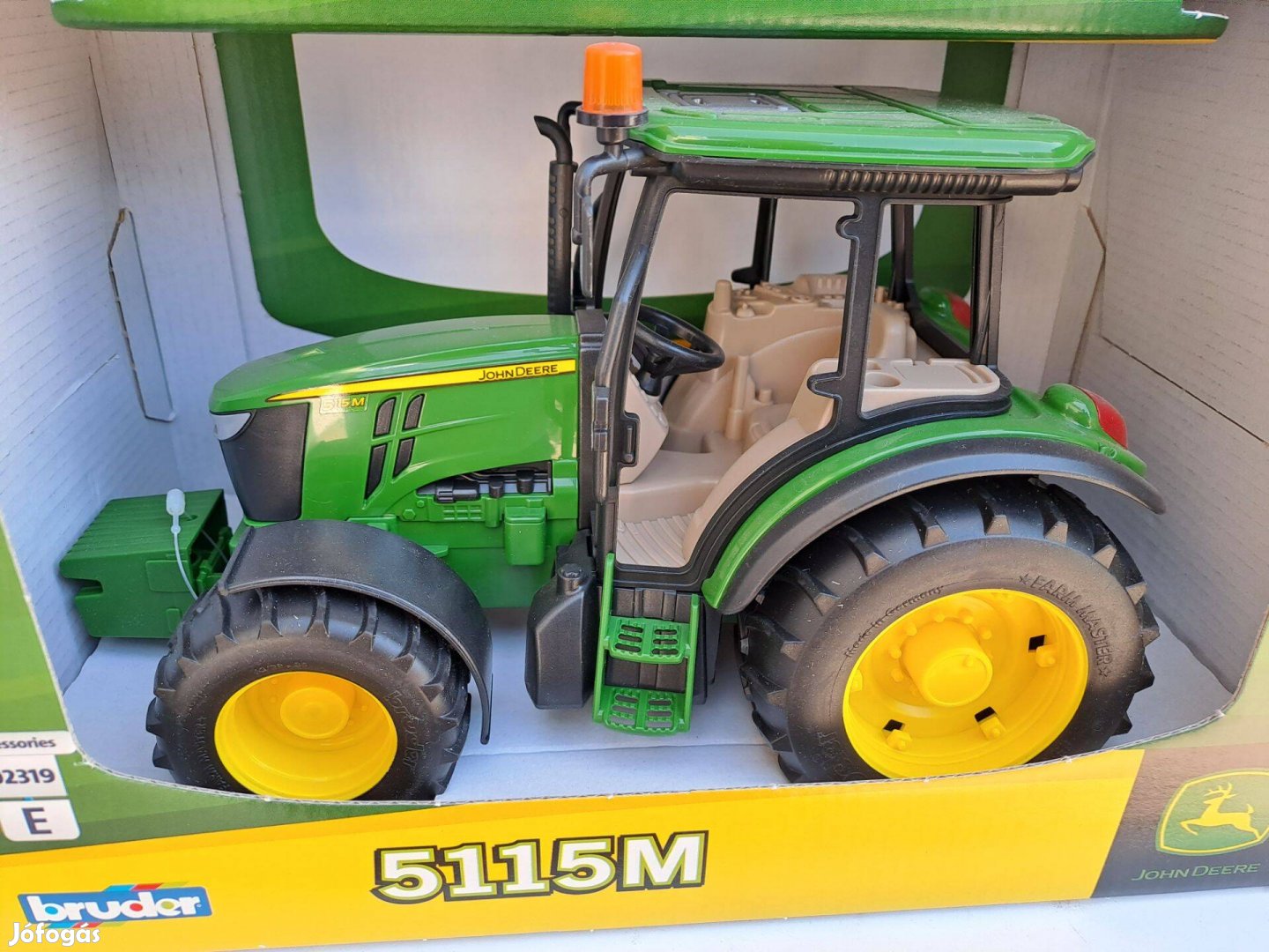 John Deere 5115 M traktor modell 1:32
