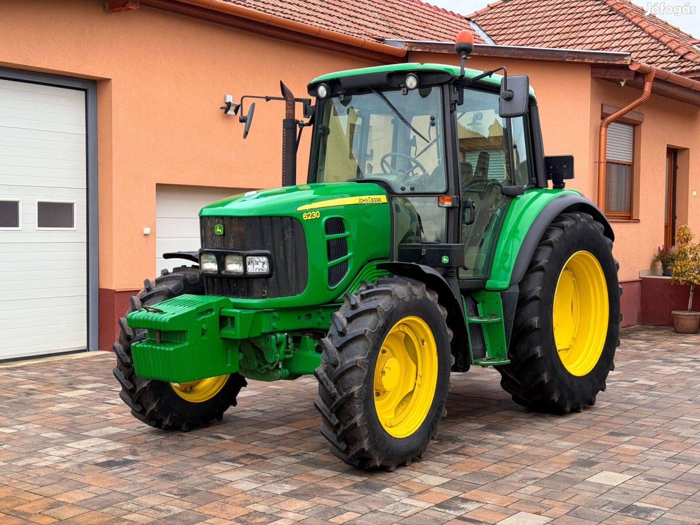 John Deere 6230 traktor