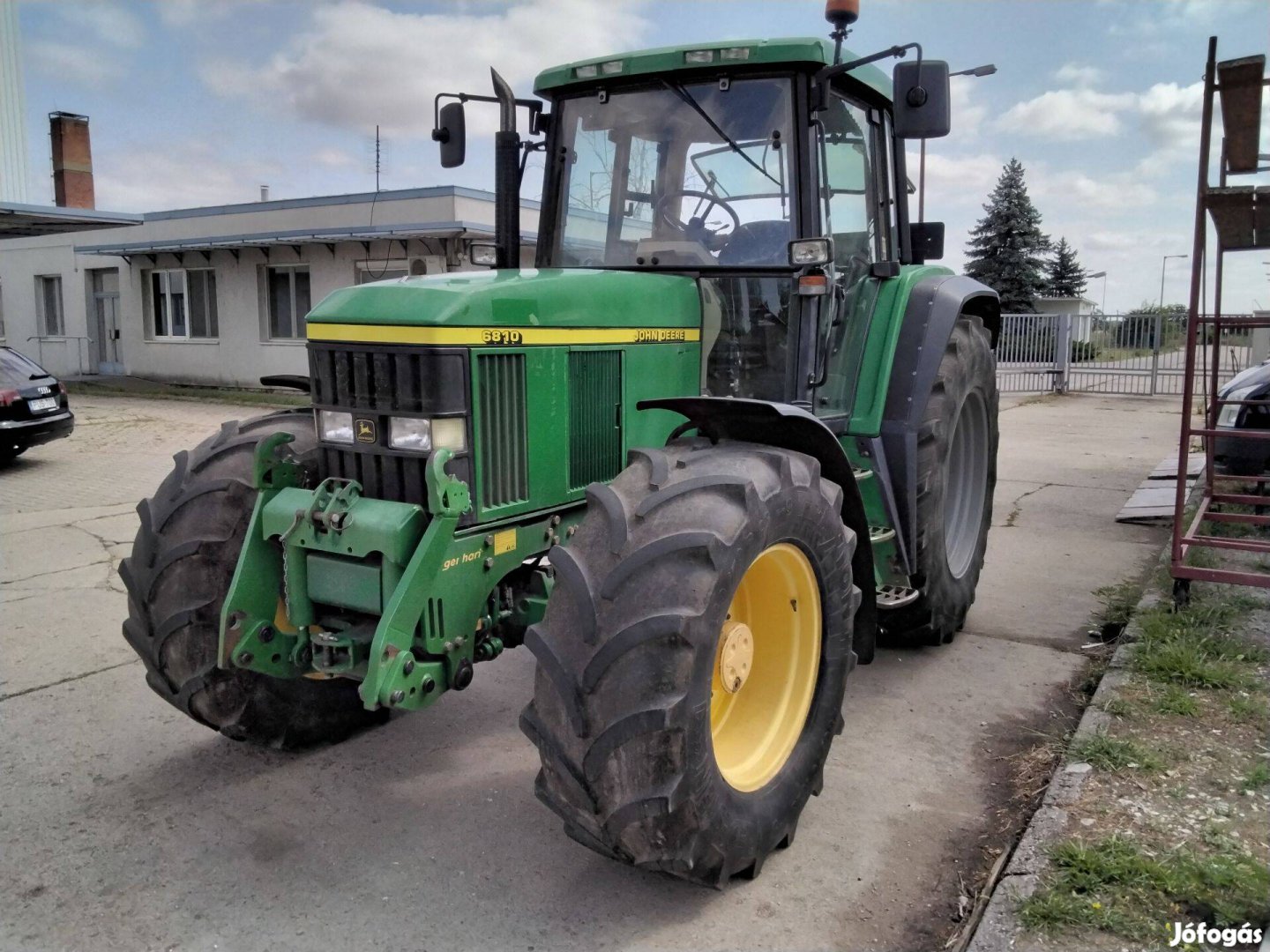 John Deere 6810 Prémium traktor