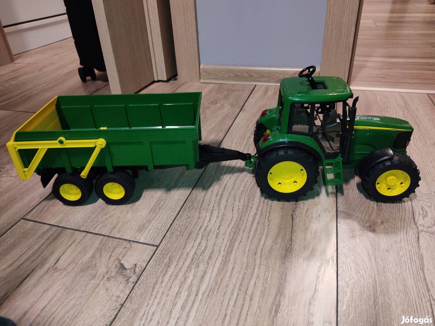 John Deere 6920 traktor pótkocsival