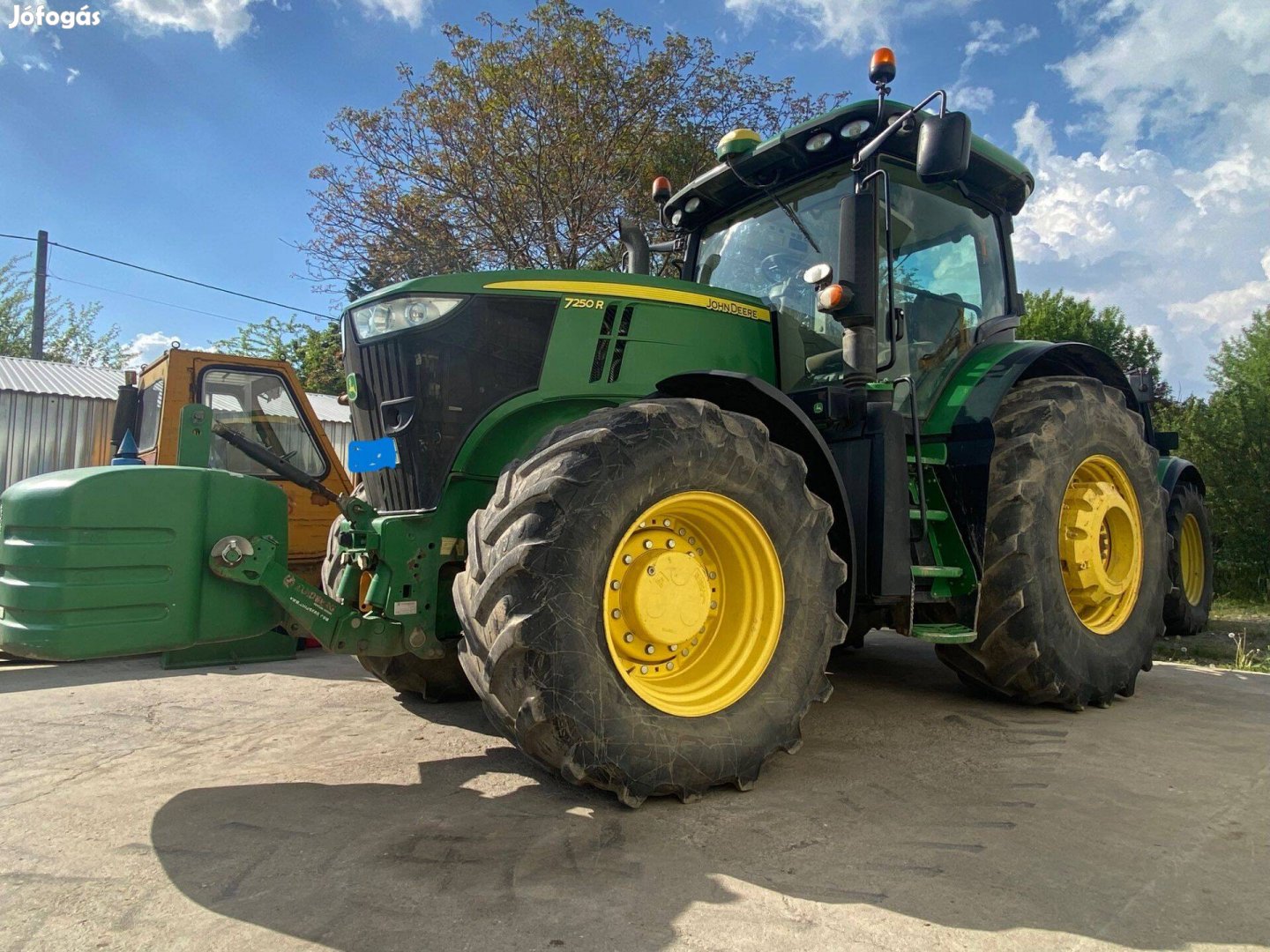 John Deere 7250R traktor