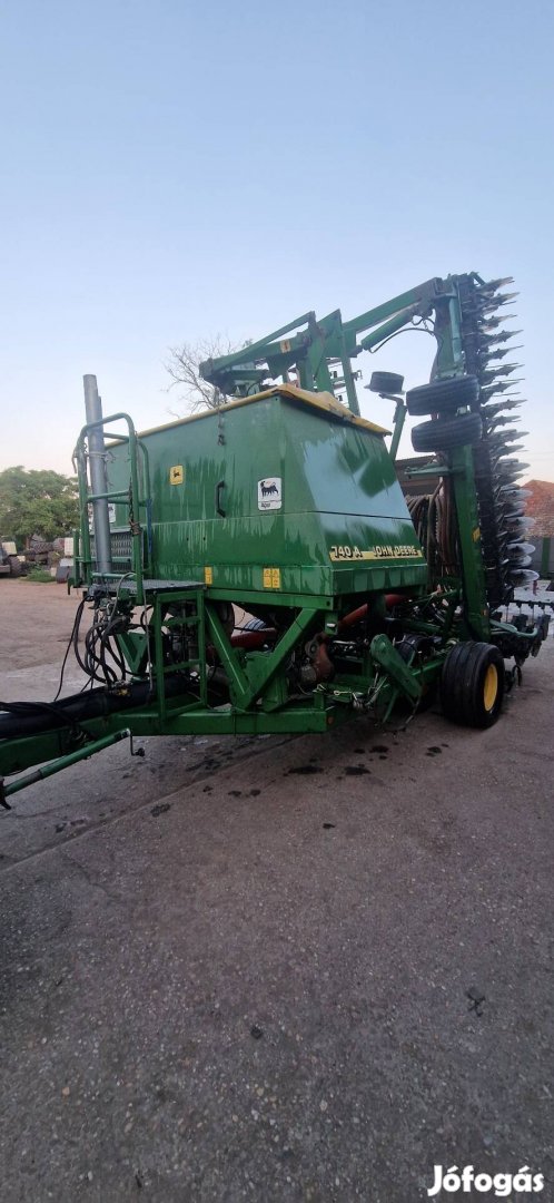 John Deere 740a 9méteres gabona vetőgép 
