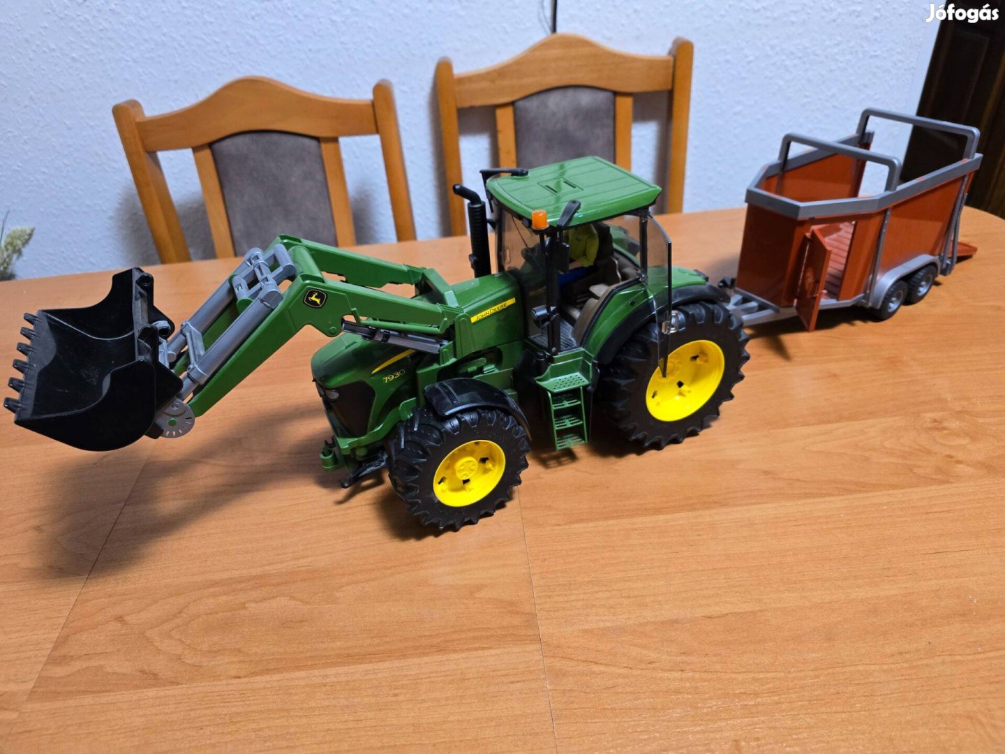 John Deere 7930 Traktor + Állatszállító