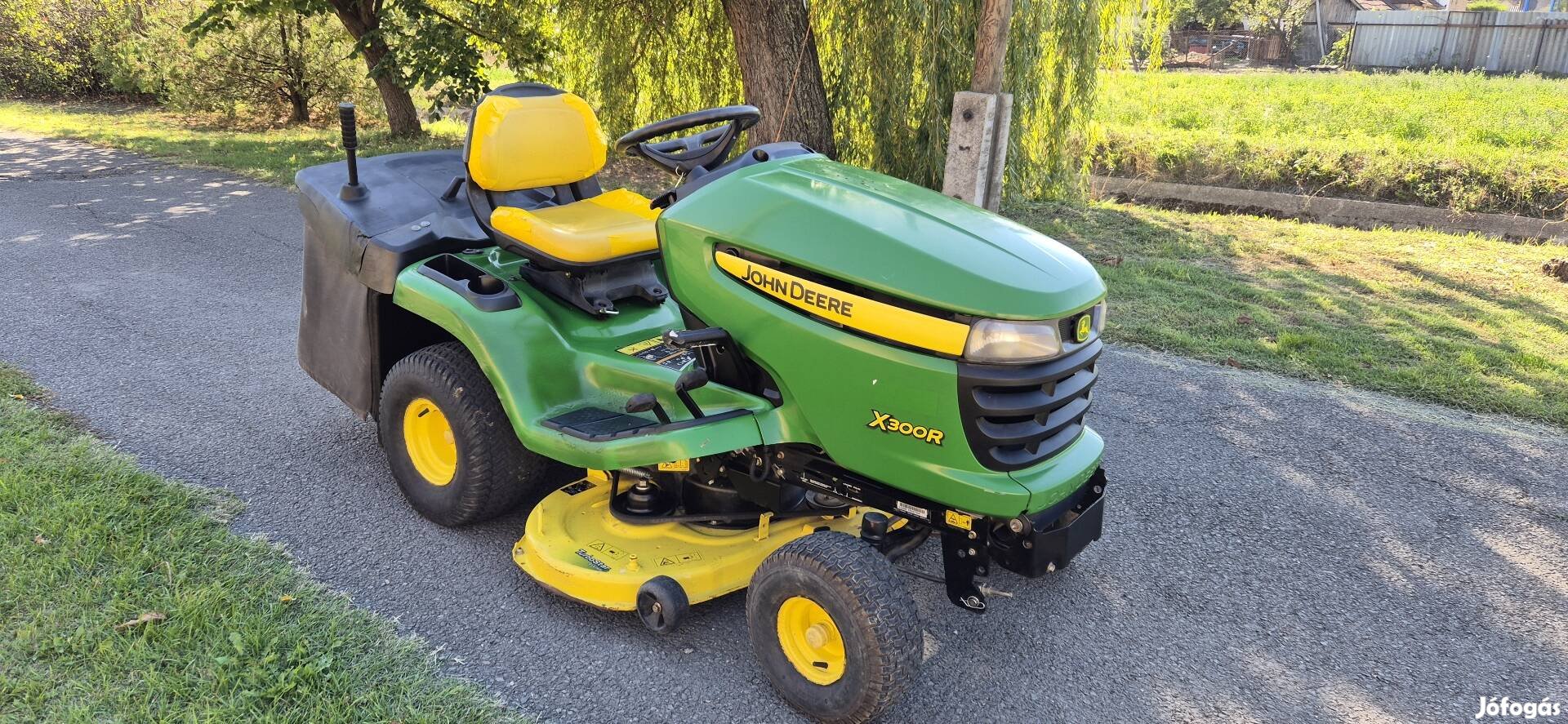 John Deere X300R 17LE Kawasaki kéthenger fűnyíró traktor  