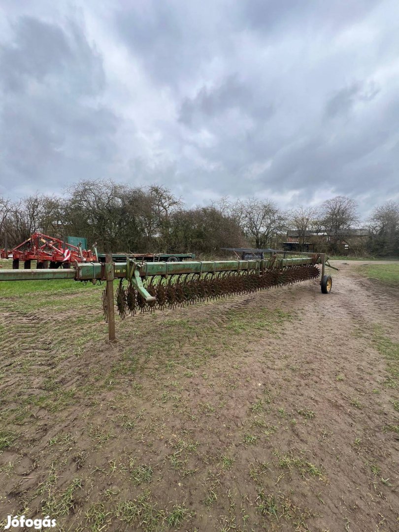 John Deere, Yetter küllőskapa