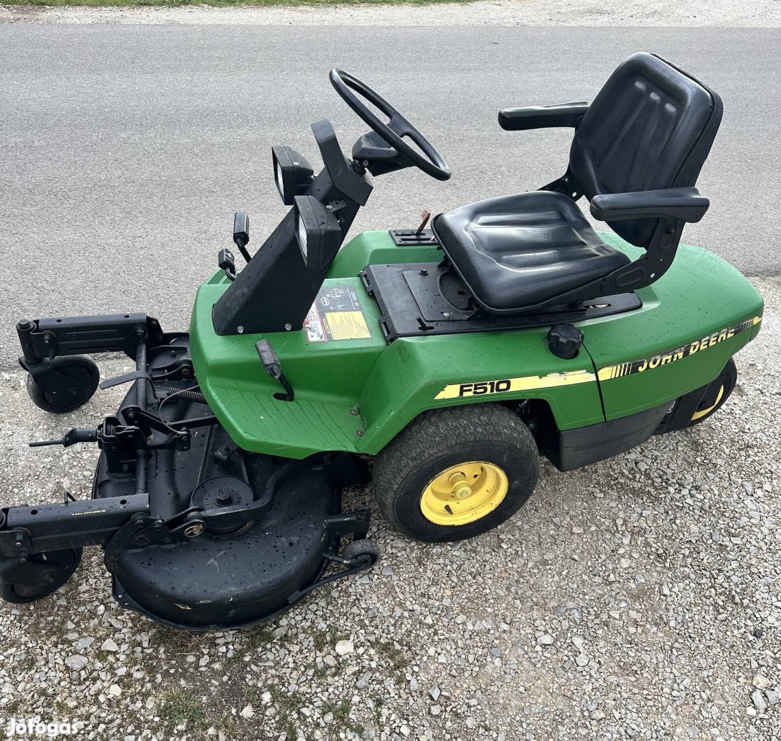 John Deere fűnyíró traktor Zero turn