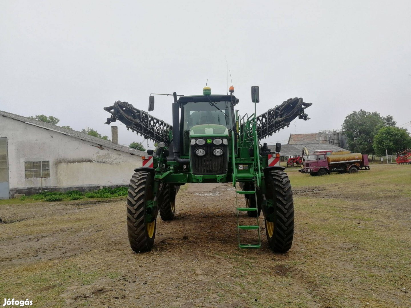 John Deere permetező