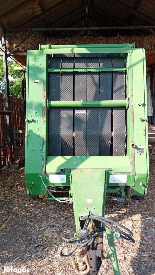 John deere bálázó