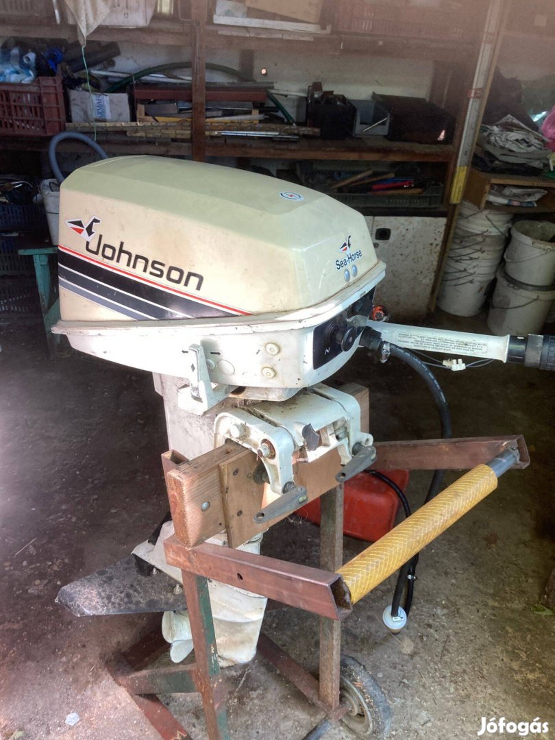 Johnson 8LE csónakmotor eladó!