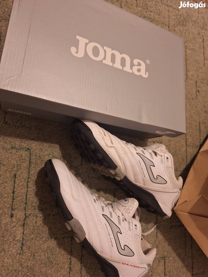 Joma 44-es műfüves focicipő