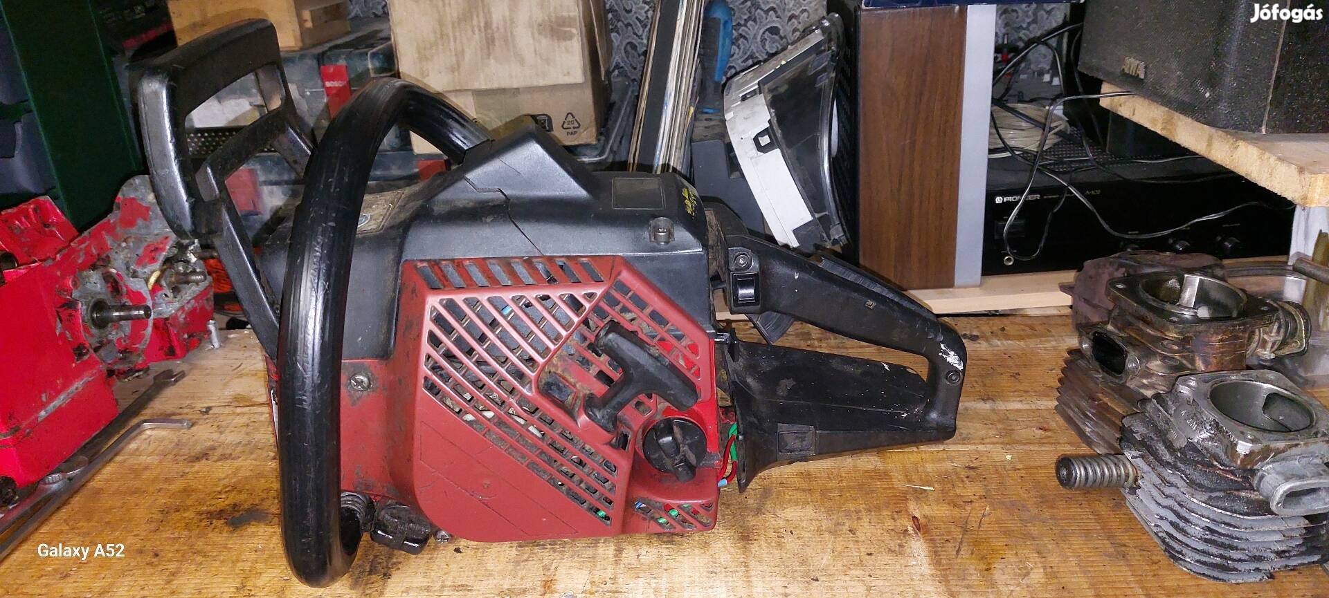 Jonsered 2051 vagy 2054 láncfűrész