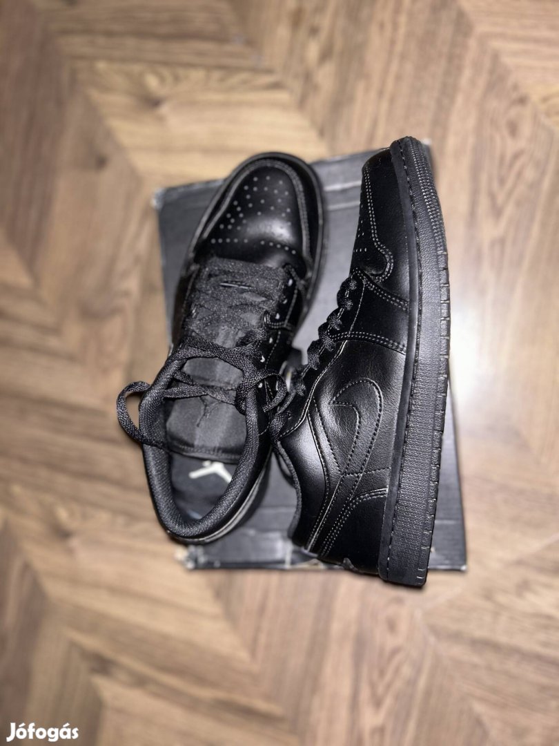 Jordan 1 Low All Black