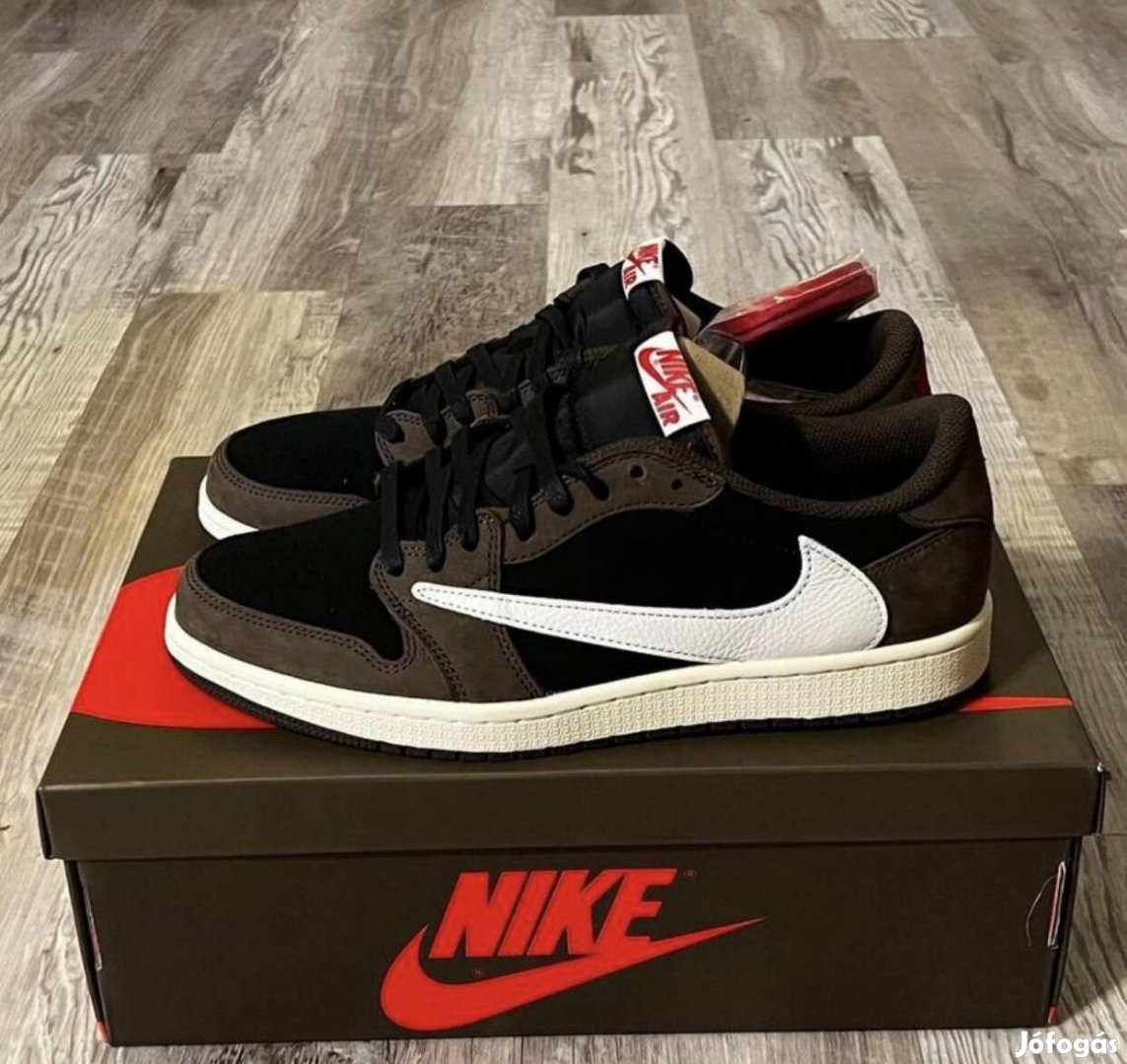 Jordan 1 Low Travis Scott mocha