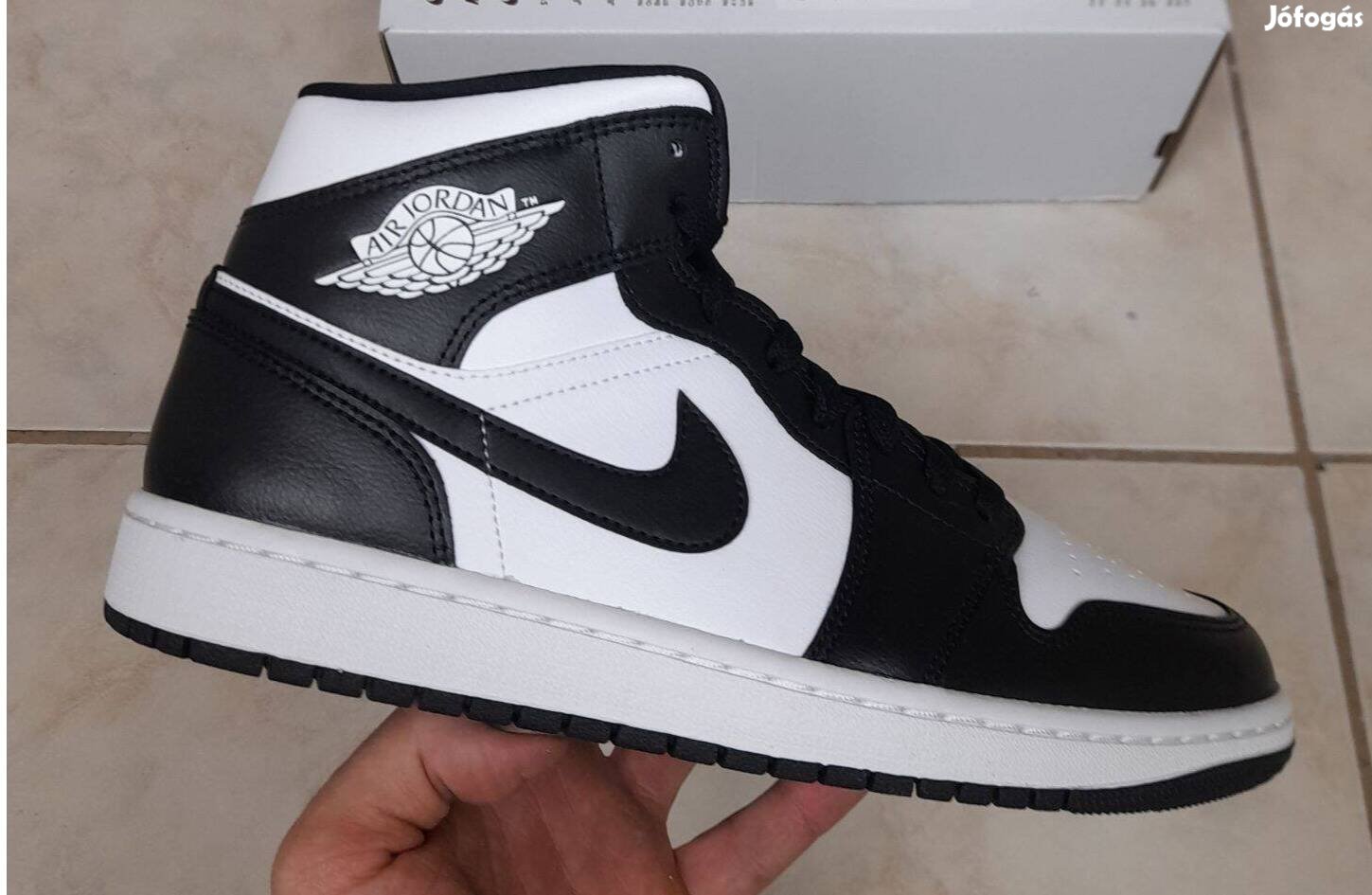 Jordan 1 Mid "Panda" ( 42,5 -es ) új cipő