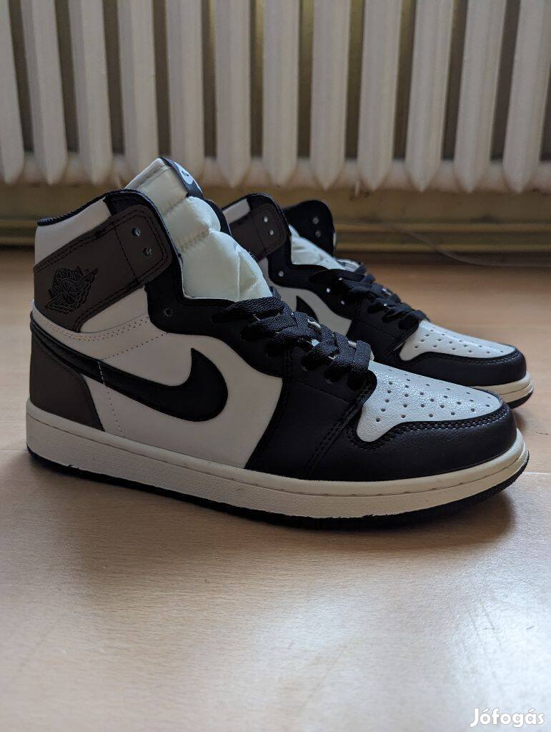 Jordan 1 Mocha 44-es méret