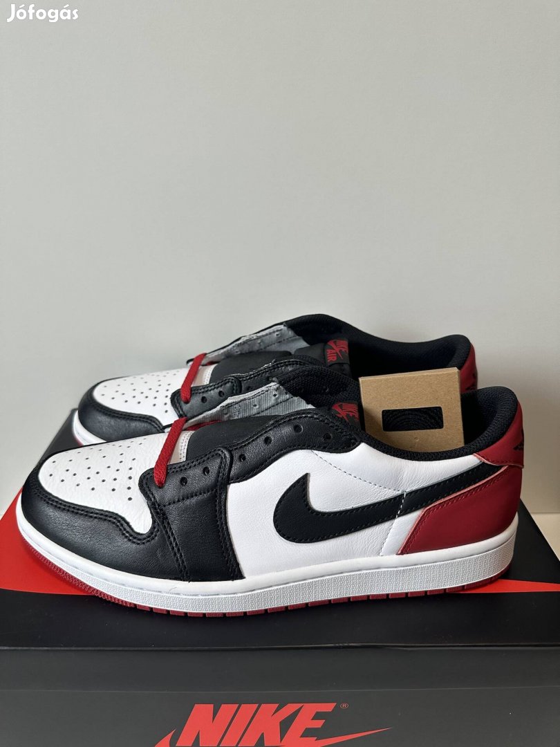 Jordan 1 low black toe