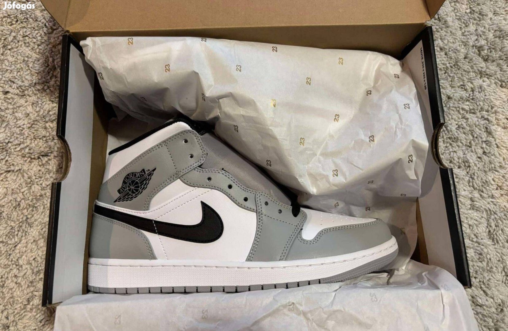 Jordan 1 mid smoke grey