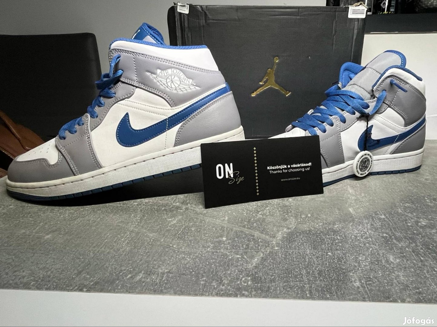 Jordan 1 mid true blue