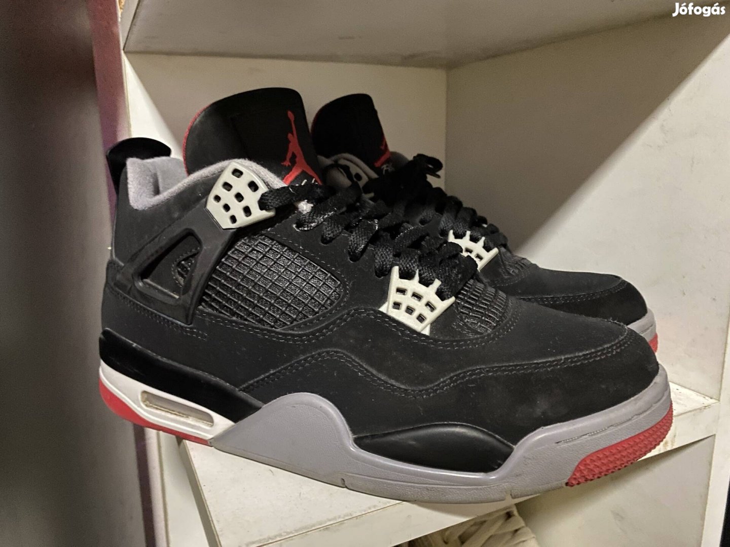 Jordan 4 Bred (2019)