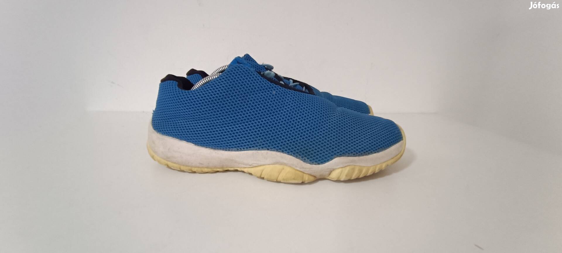 Jordan Future férfi sportcipő eur45 méret 