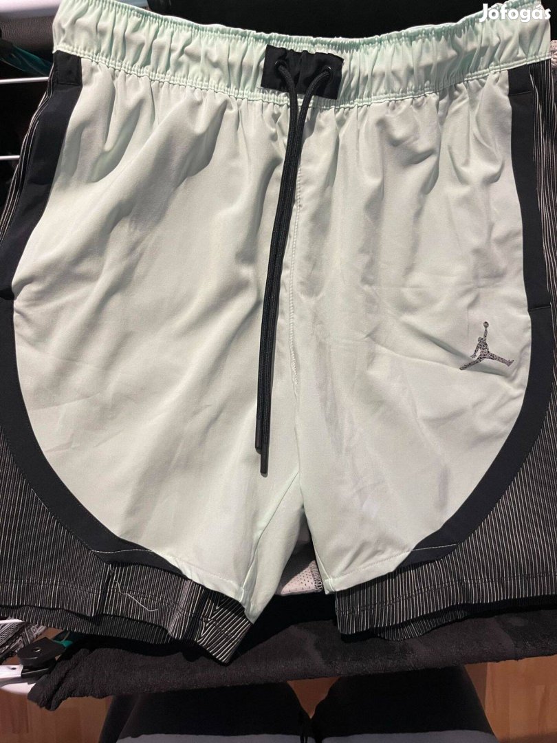 Jordan L es férfi rövidnadrág új