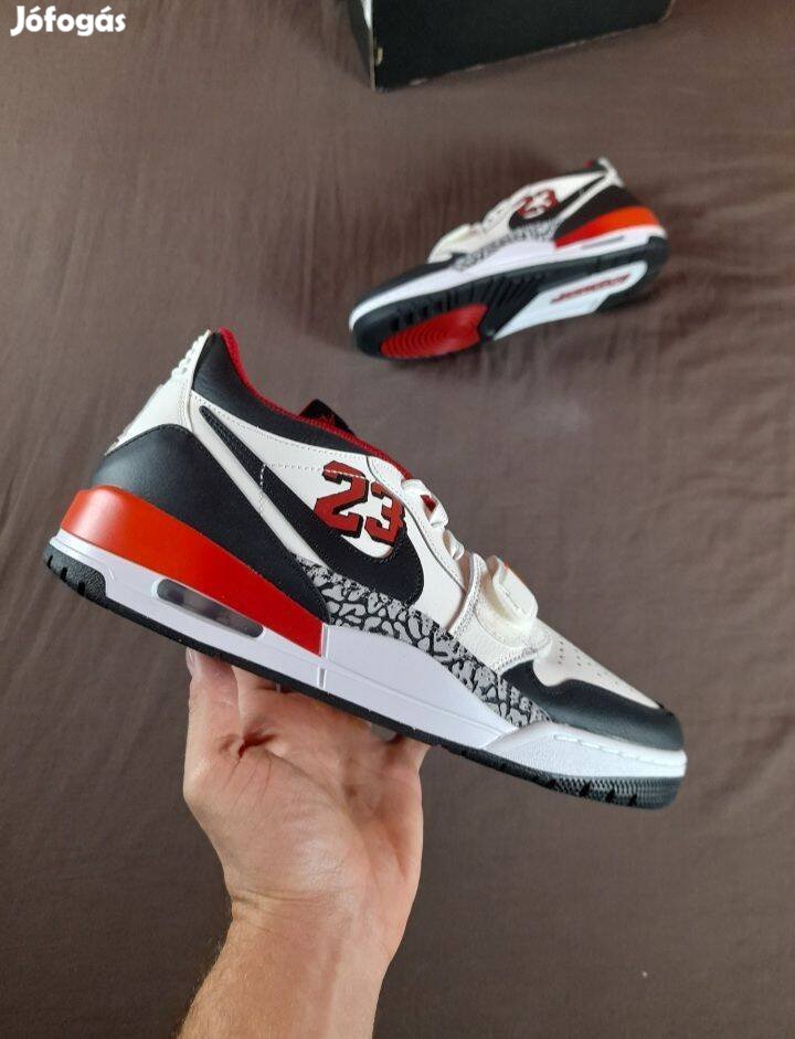 Jordan Legacy 312 Low ( 44,5 - 28,5cm ) új cipő