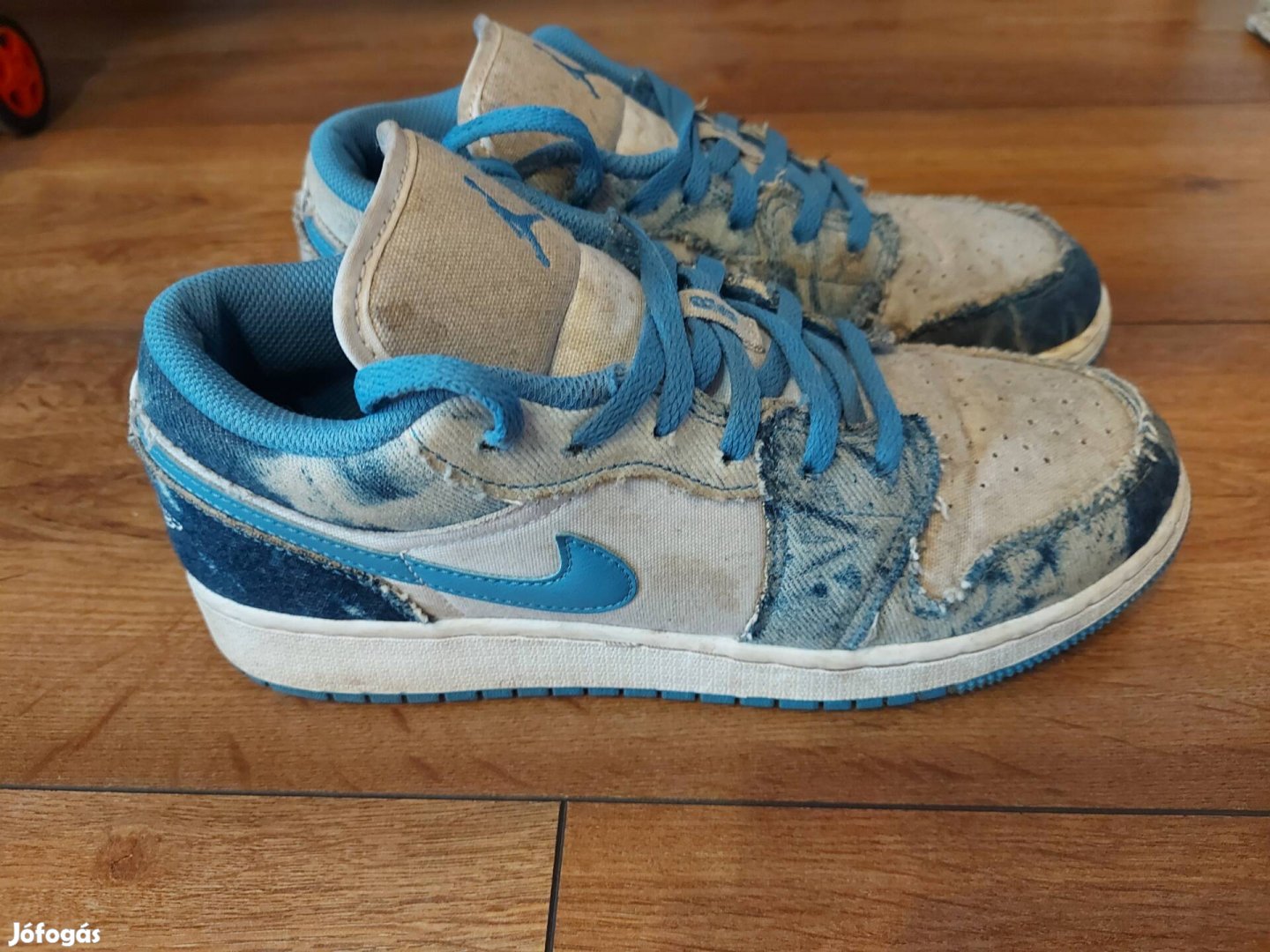 Jordan Nike Cipő