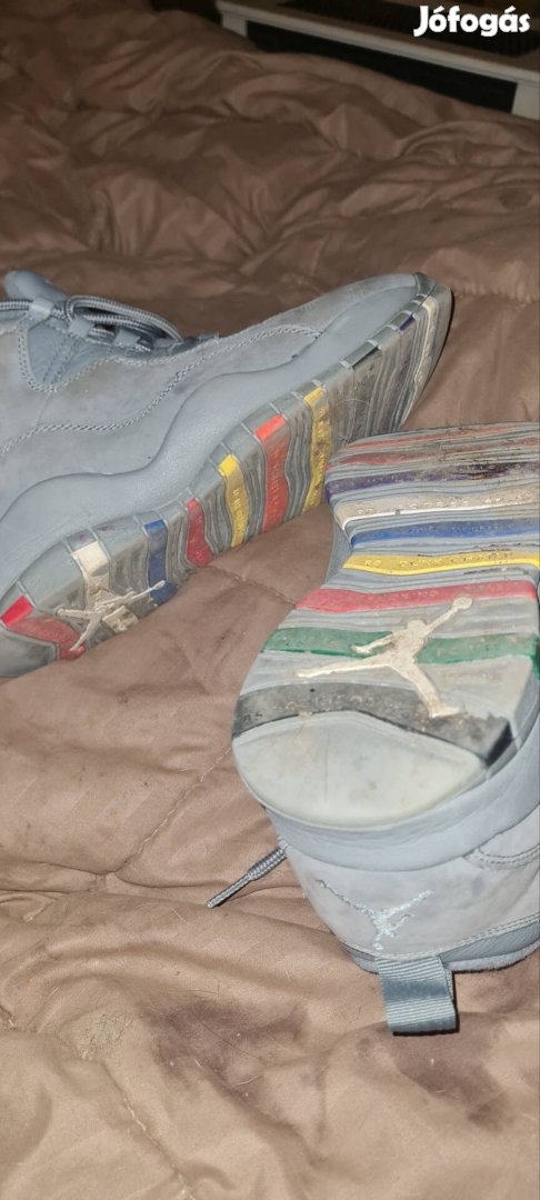 Jordan bakancs 44es méretprobléma miatt eladó.