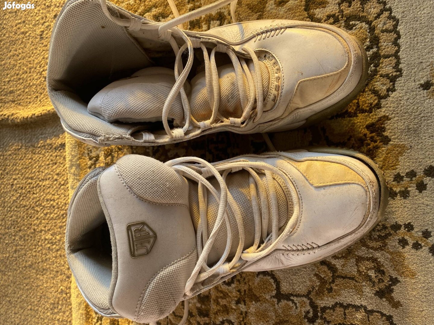 Jordan retro férfi cipő 46