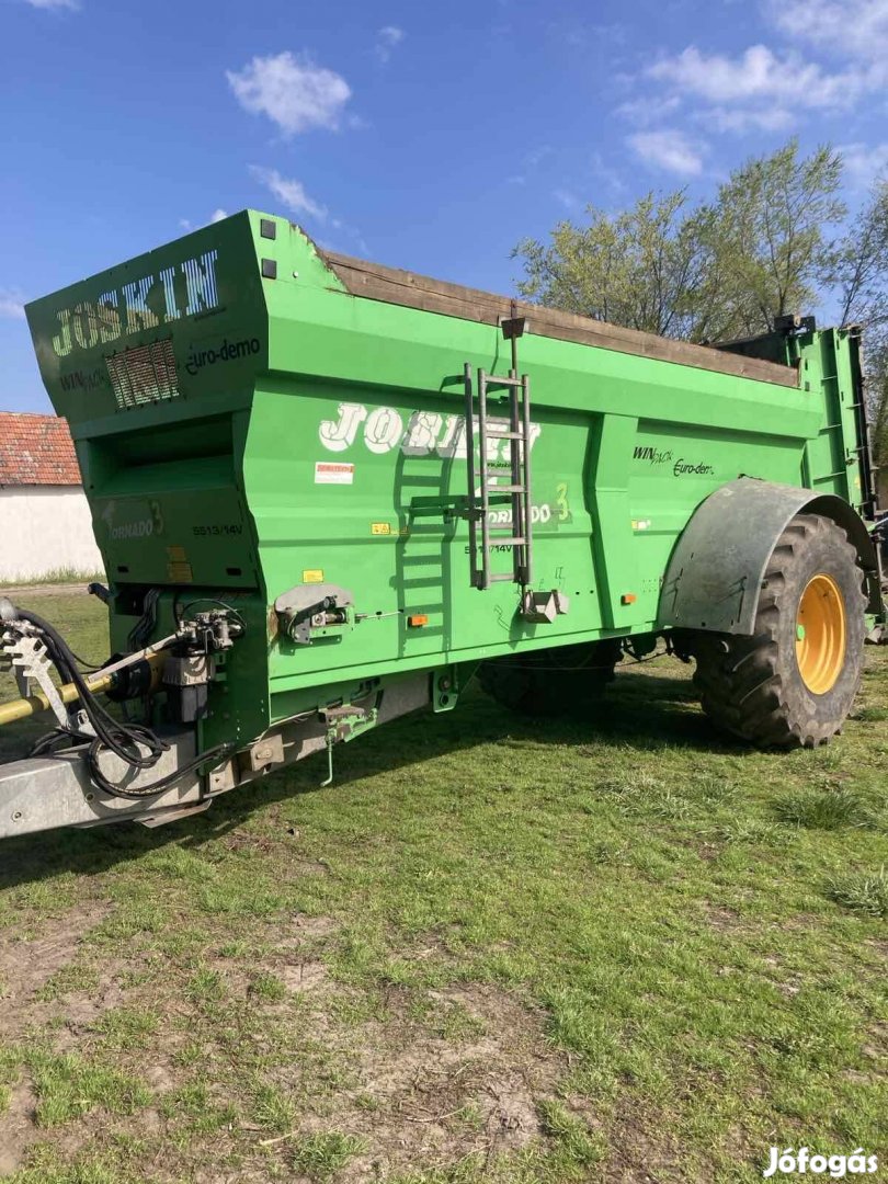 Joskin Tornado 3 szervestrágyaszóró