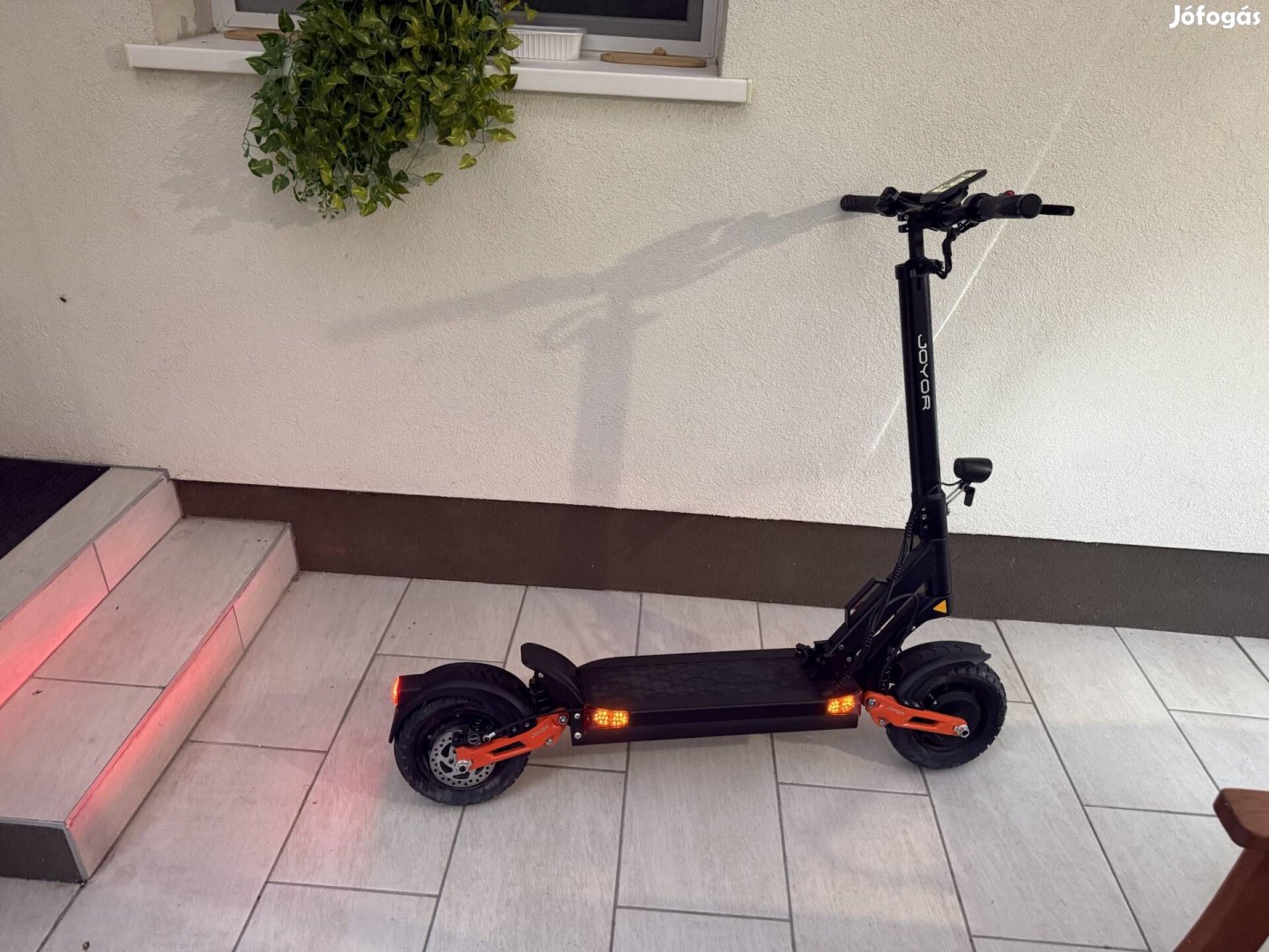 Joyor T10 ( kukirin verő ) elektromos roller