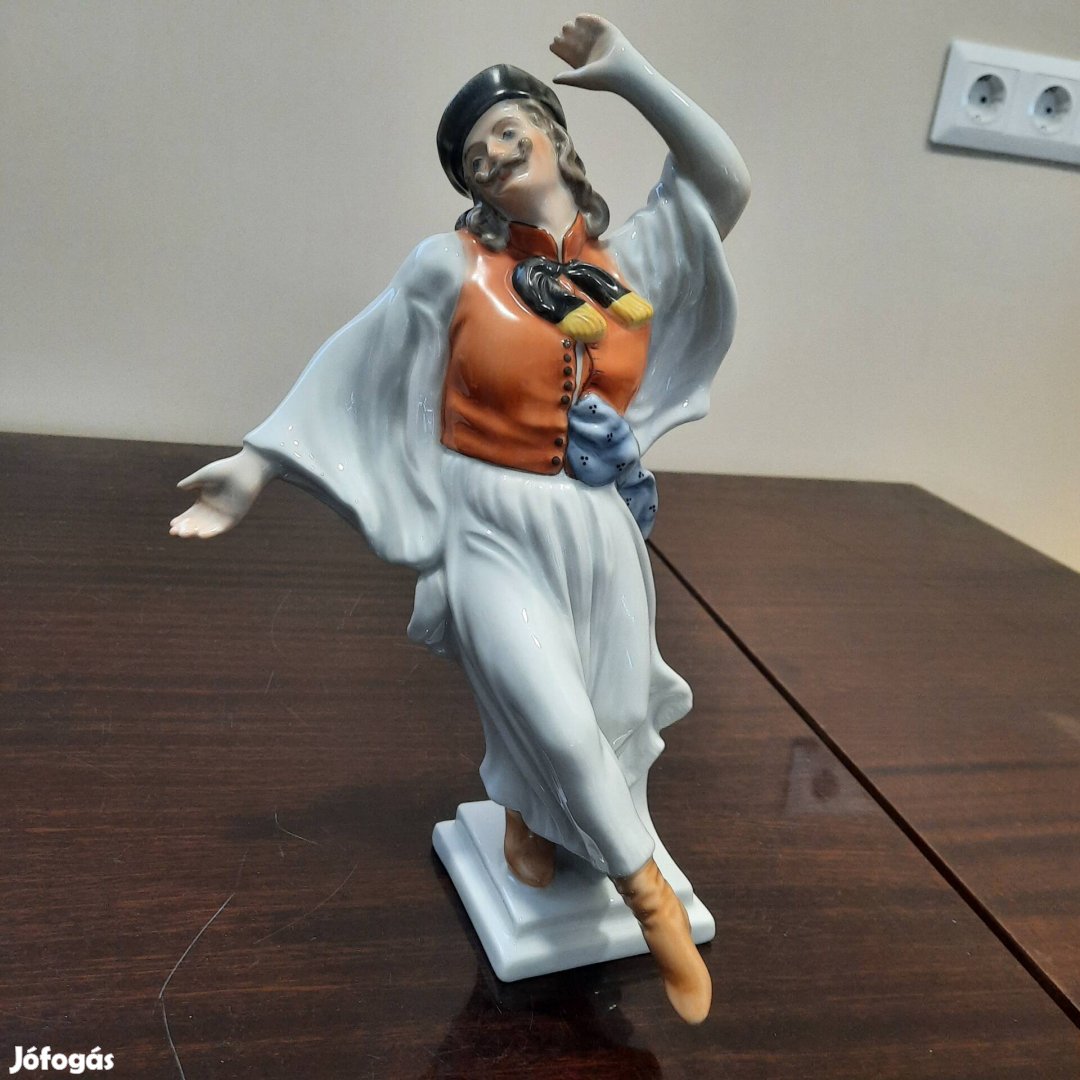 Jubileumi Herendi Táncoló Juhász, Betyár, Paraszt porcelán