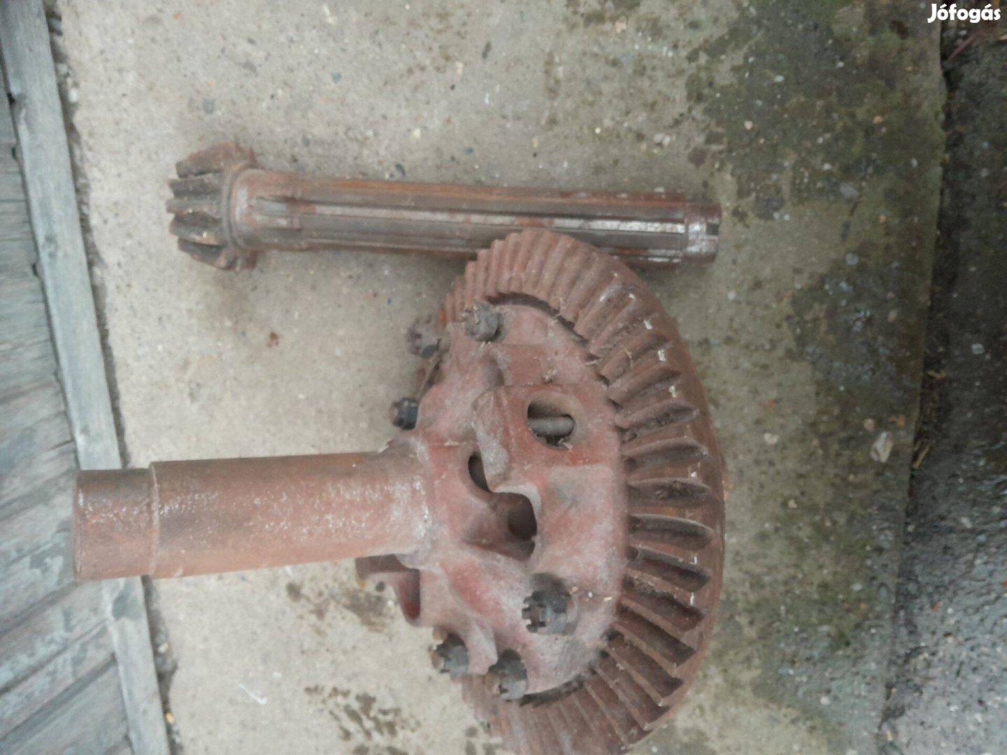 Jumz traktor differenciálmű alkatrész