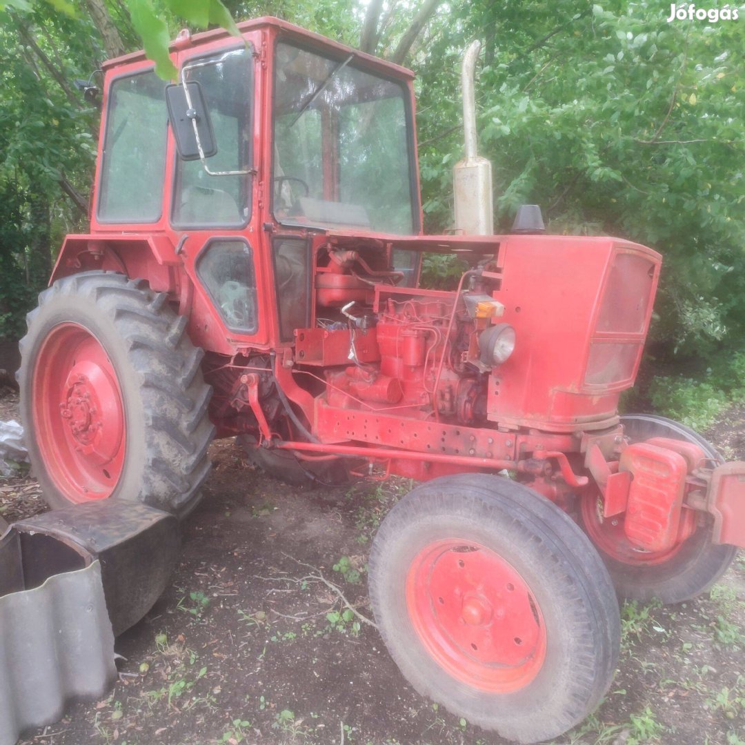 Jumz traktor eladó