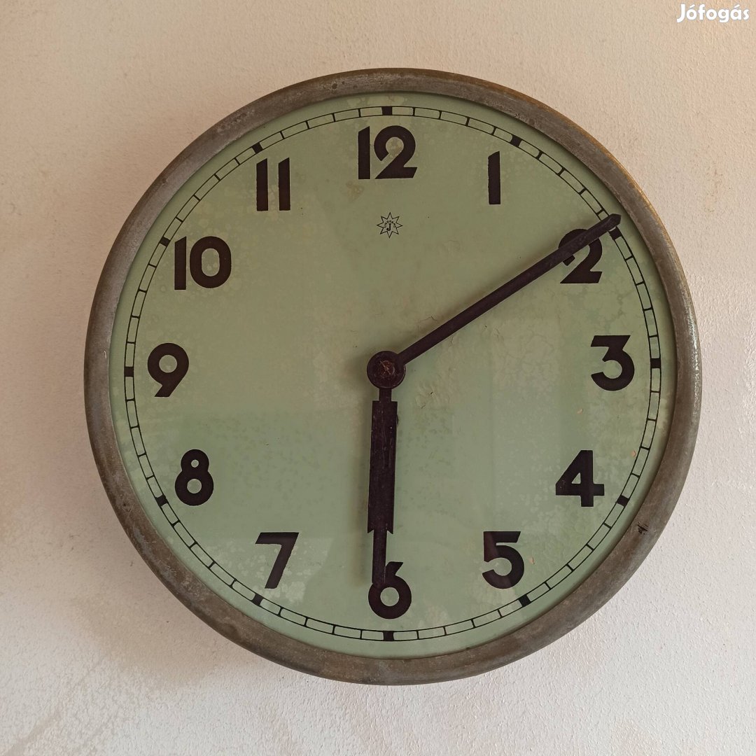 Junghans várótermi óra, 30cm es! 