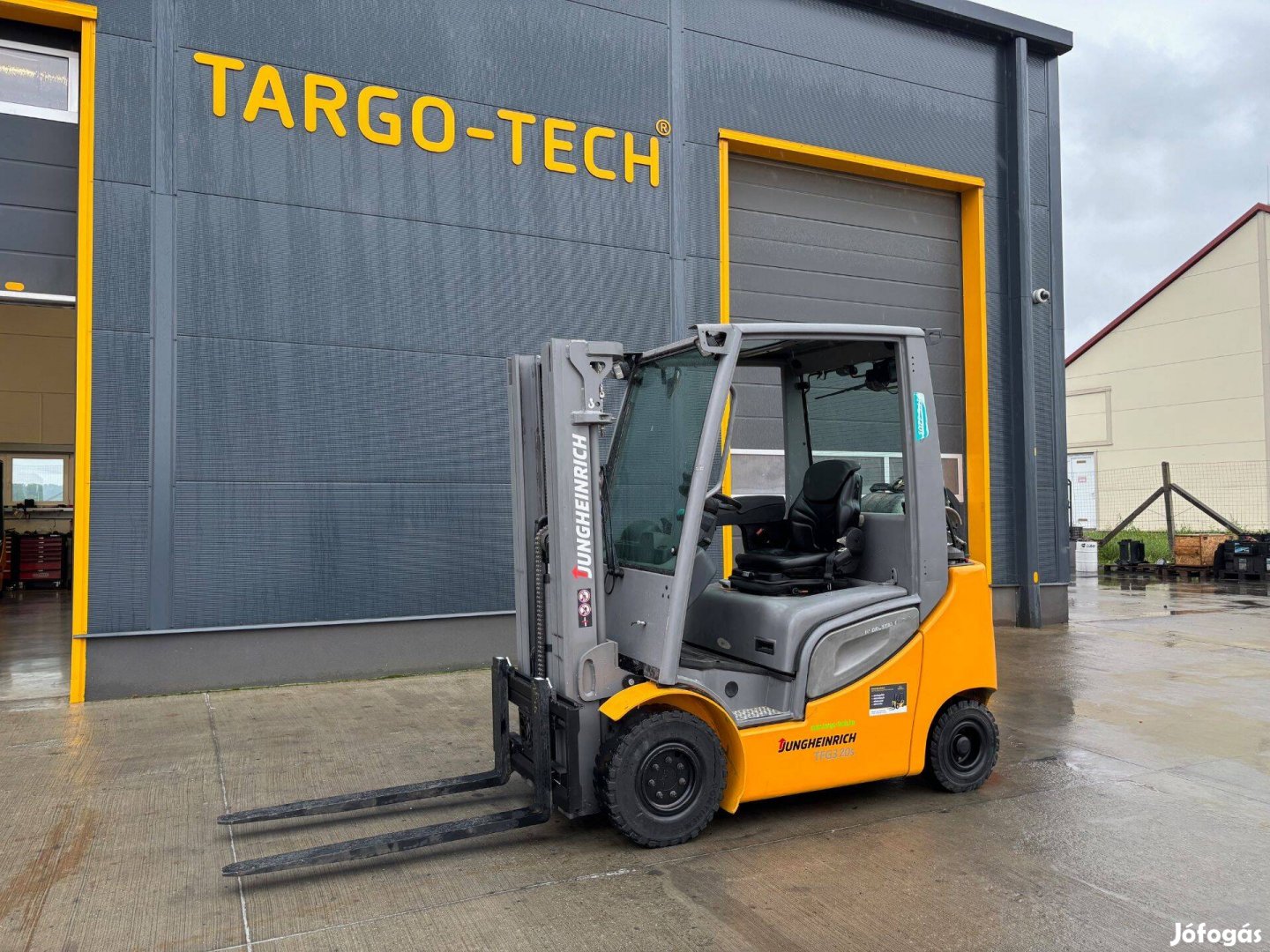Jungheinrich 2 tonnás targonca triplex oldalmozgató gáz2018