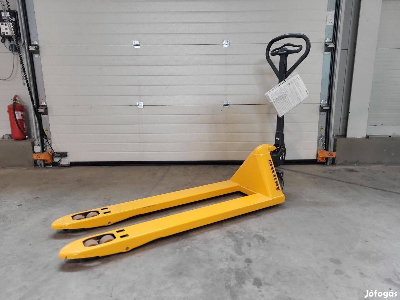 Jungheinrich AM 22 hidraulikus kézi raklapemelő béka 2.200 kg 1.360 mm
