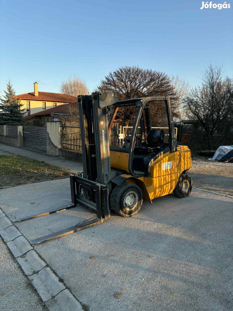 Jungheinrich DFG 30 BS villás targonca