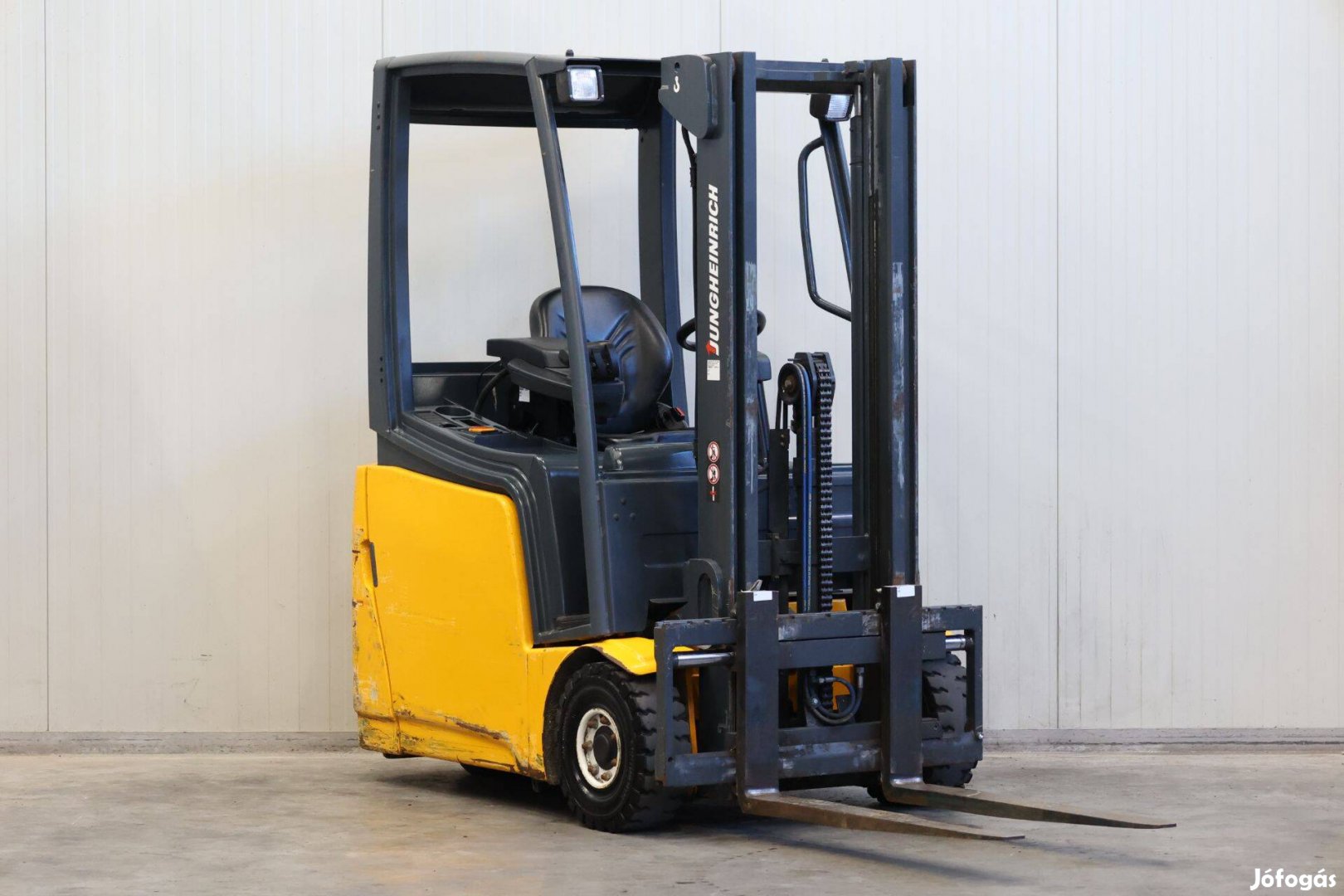 Jungheinrich EFG 213 1,3 tonnás elektromos targonca
