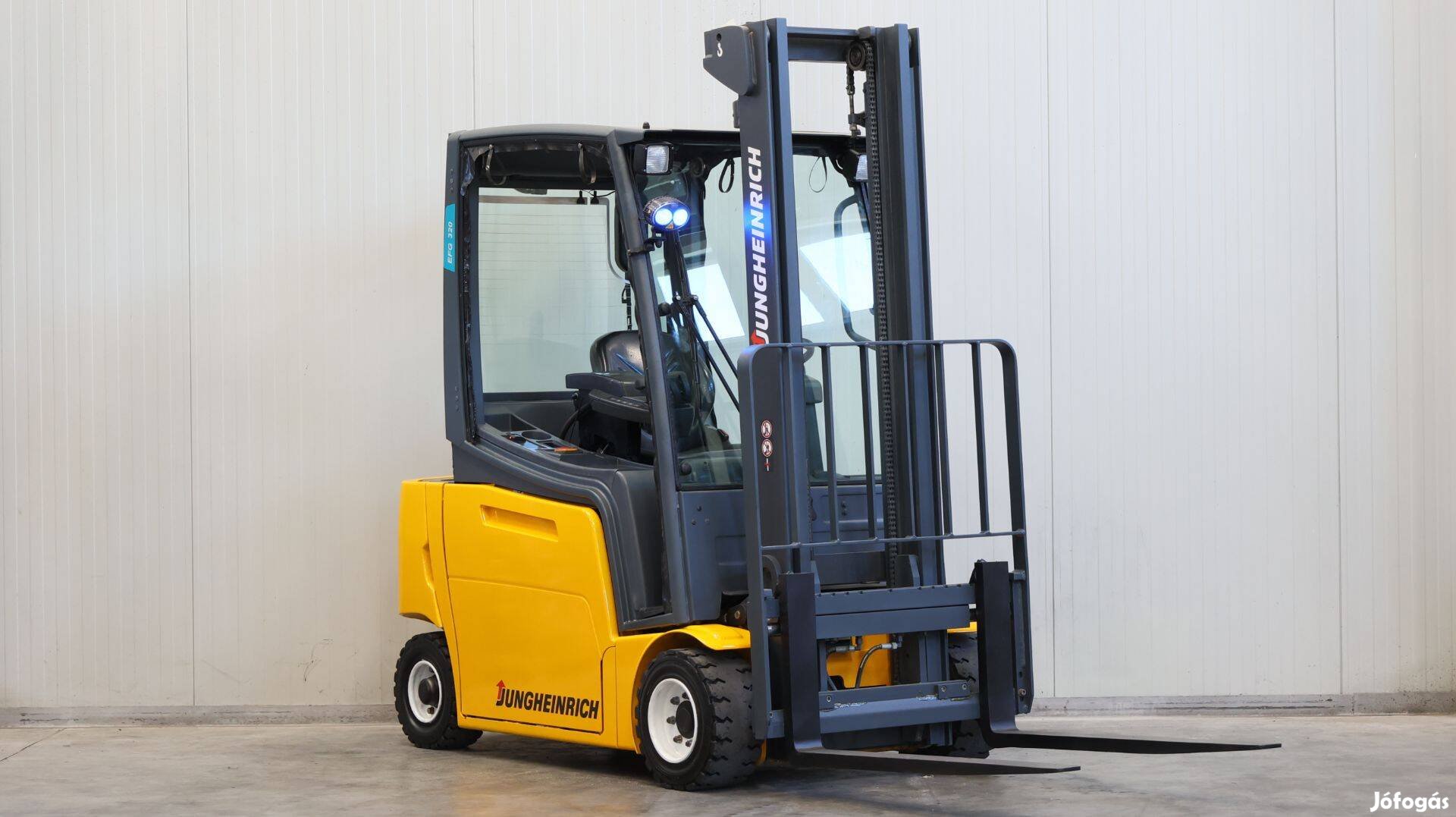 Jungheinrich EFG 320 2 tonnás elektromos targonca