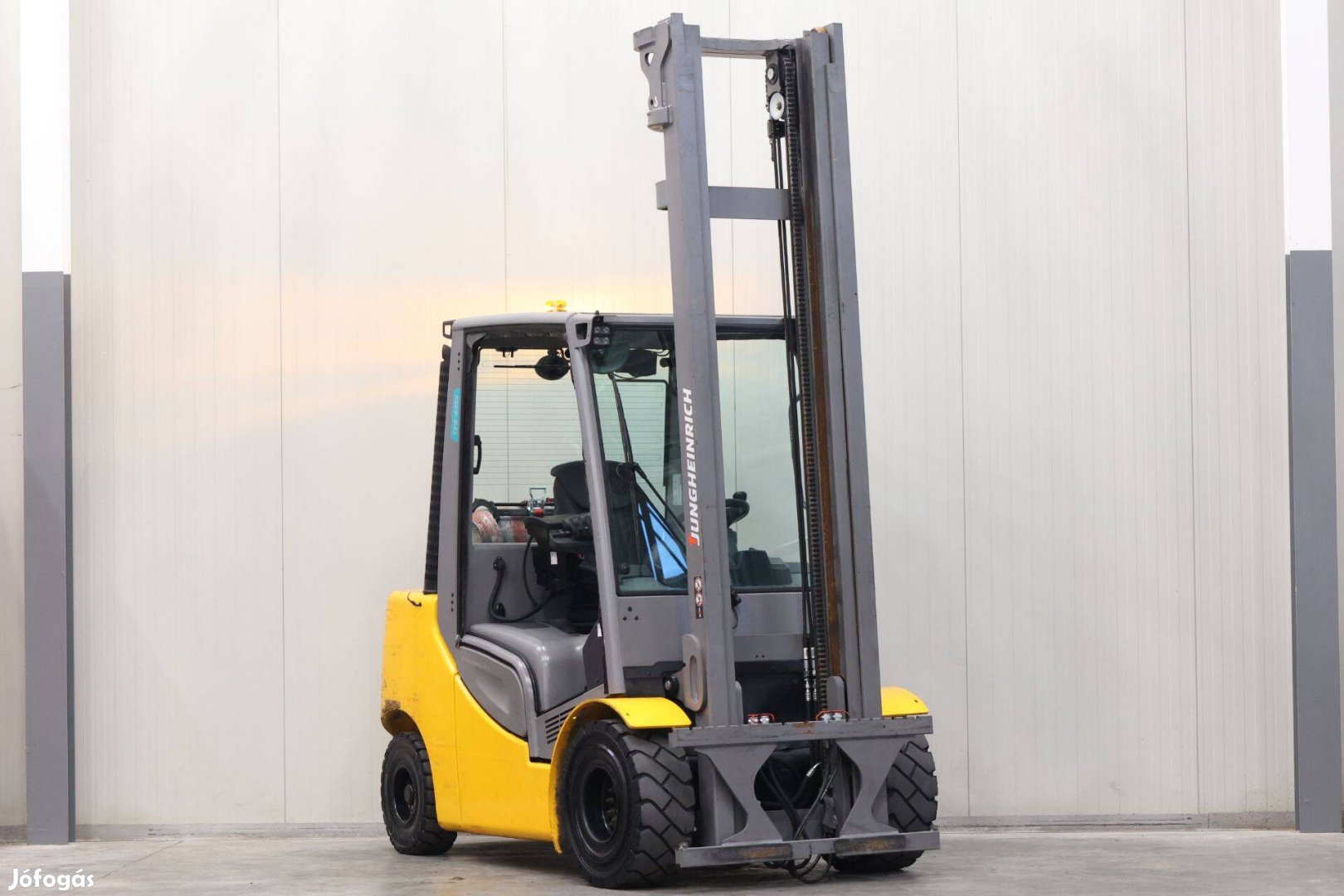 Jungheinrich TFG 435s 3,5 tonnás gázos targonca