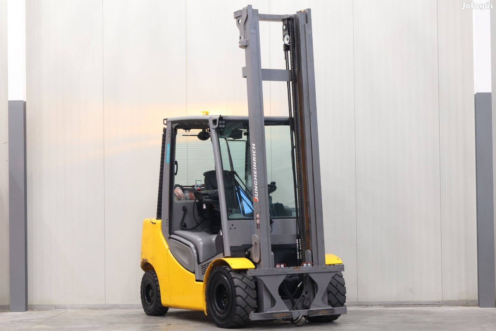 Jungheinrich TFG 435s 3,5 tonnás gázos targonca