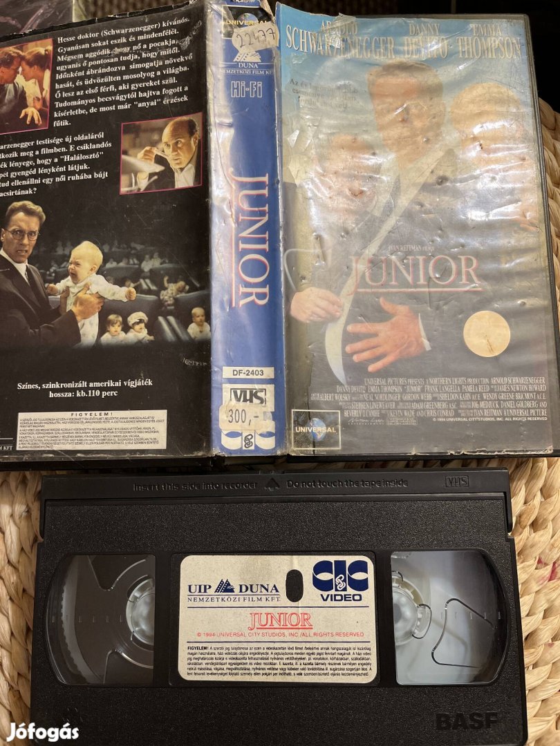 Junior vhs.     