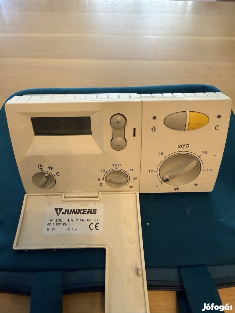 Junkers TR 100 termosztát